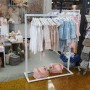 Boutique Slim Rack with Square Base White
