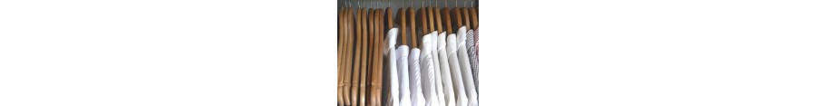 Clothes Hangers Australia - Plastic, Wooden & Metallic | Buy Now